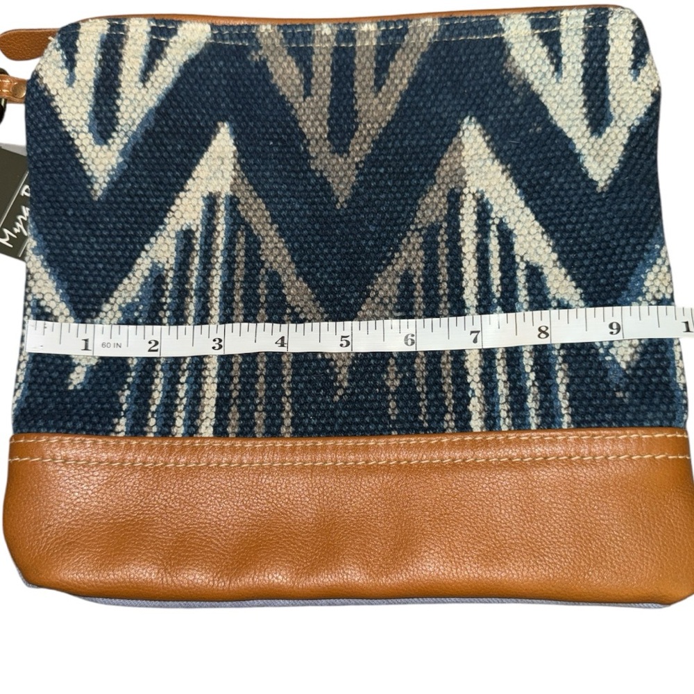 Myra Bag Elegant Travel Pouch With Wrist Strap, NWT - Picture 8 of 9